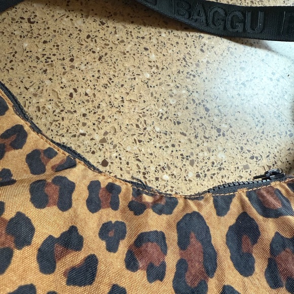 Leopard Print Women's Bag - Picture 7 of 7